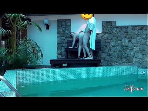 ❤️ Boss ngajak babu ka kolam renang, tapi teu bisa nolak a panas porno dina su.zoomporno.ru ﹏
